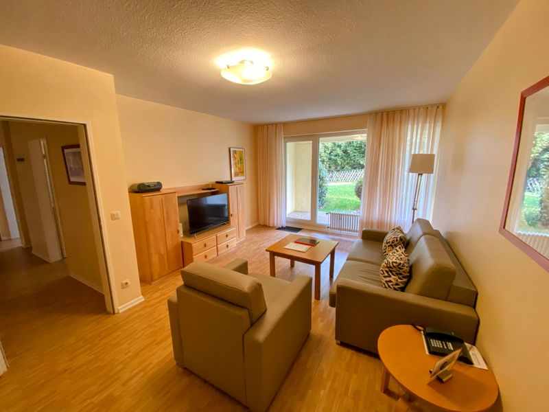 Apartment L | Boxspring bed, terrace, new bathroom – Gemünder Ferienpark Salzberg